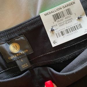 Black cuffed Capri new with tags sz large